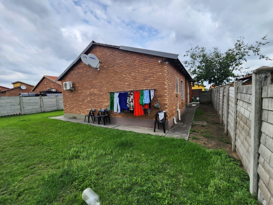 3 Bedroom Property for Sale in Waterval East North West